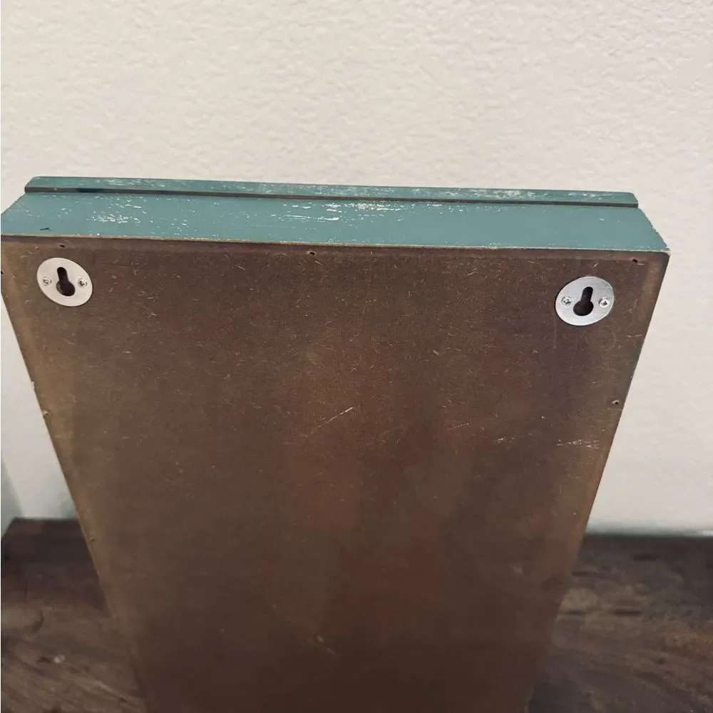 N/A turquoise teal